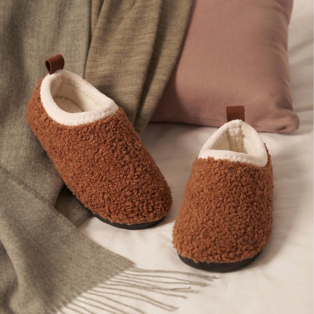 WoolyWalks – Kids Soft Warm Wool Slippers