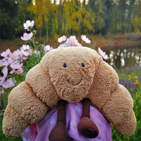 CroissyHug – Croissant Plush Toy