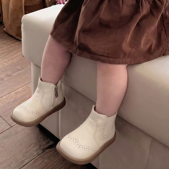 ClassicStep – Durable Classic Style Boots