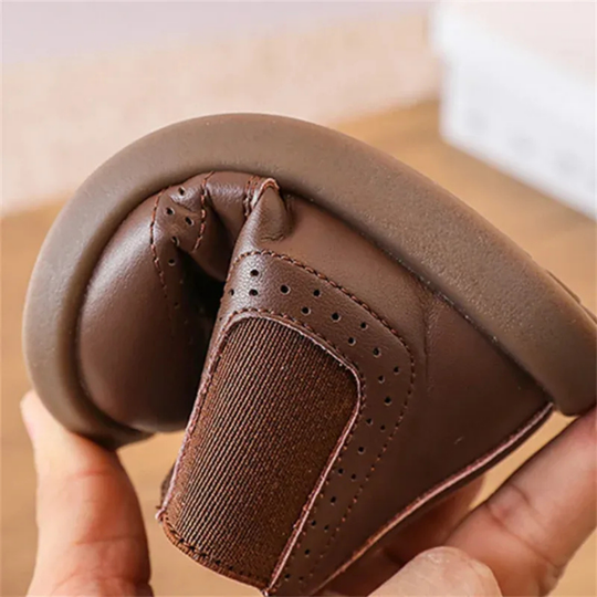 ClassicStep – Durable Classic Style Boots